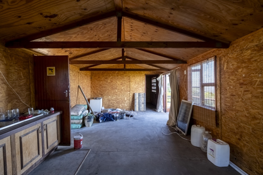 1 Bedroom Property for Sale in Seaview Eastern Cape